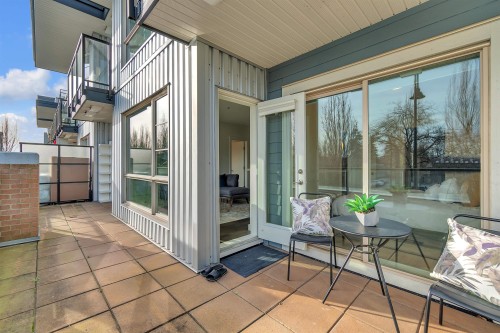 202-1330 Marine Drive, North Vancouver, BC 