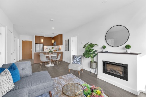 202-1330 Marine Drive, North Vancouver, BC 
