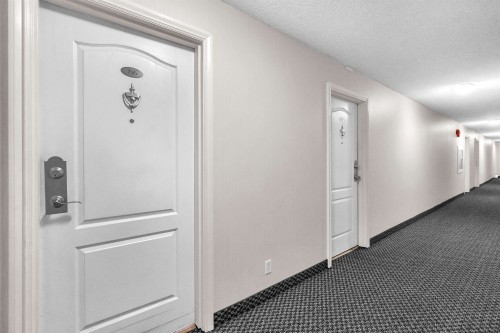 716-2012 Fullerton Avenue, North Vancouver, BC 