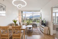 2601-3080 Lincoln Avenue  Coquitlam, BC V3B 7L9