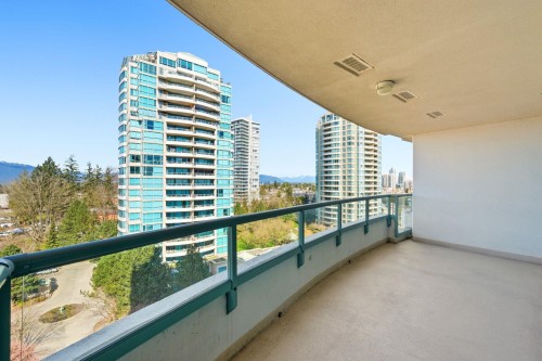 1003-6622 Southoaks Crescent, Burnaby, BC 