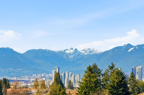 1003-6622 Southoaks Crescent, Burnaby, BC 