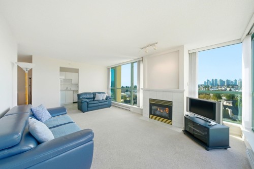 1003-6622 Southoaks Crescent, Burnaby, BC 