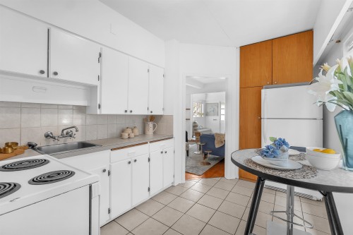 2223 8Th Avenue E, Vancouver, BC 