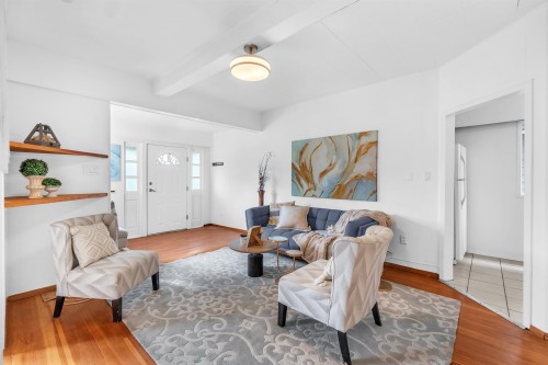 2223 8Th Avenue E, Vancouver, BC 
