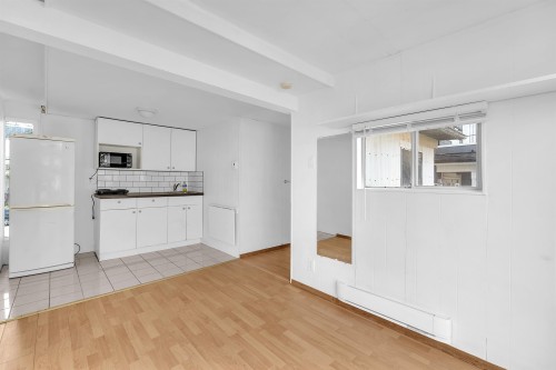 2223 8Th Avenue E, Vancouver, BC 
