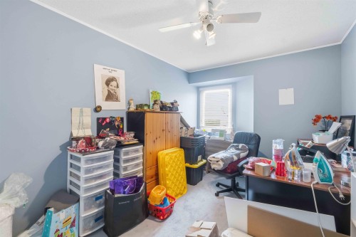 20402 Walnut Crescent, Maple Ridge, BC 