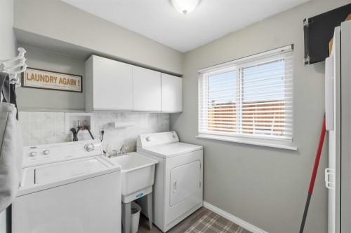 20402 Walnut Crescent, Maple Ridge, BC 