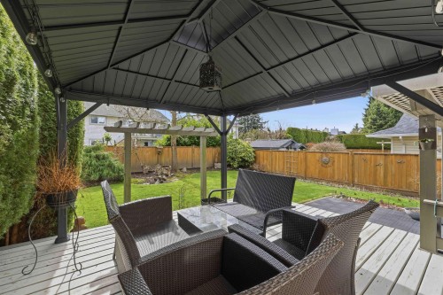 20402 Walnut Crescent, Maple Ridge, BC 