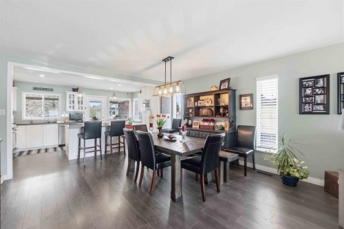 20402 Walnut Crescent, Maple Ridge, BC 