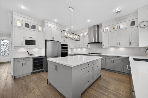 824 Chestnut Street  New Westminster, BC V3L 4N2