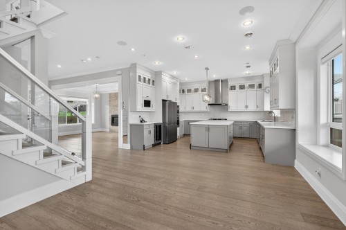824 Chestnut Street, New Westminster, BC 