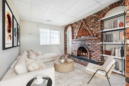 1632 Como Lake Avenue, Coquitlam, BC 