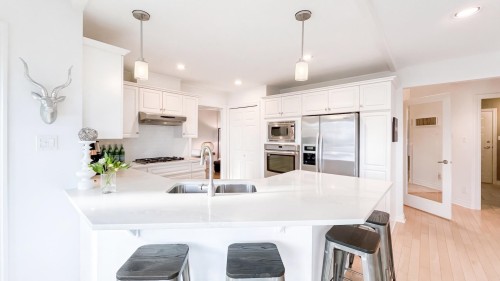 2606 Sandstone Court, Coquitlam, BC 