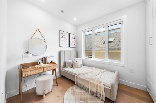 529 61St Avenue W, Vancouver, BC 