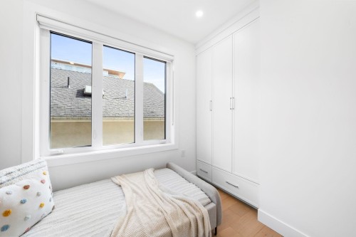 529 61St Avenue W, Vancouver, BC 