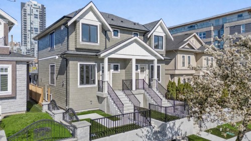 529 61St Avenue W, Vancouver, BC 