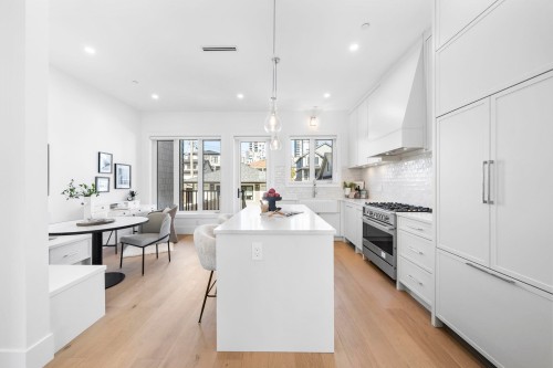 529 61St Avenue W, Vancouver, BC 