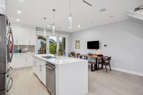 3045 59Th Avenue E, Vancouver, BC 