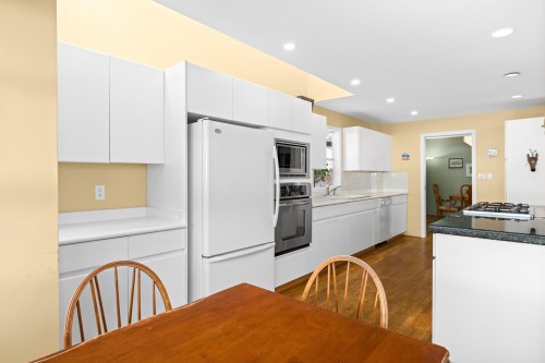 4367 15Th Avenue W, Vancouver, BC 