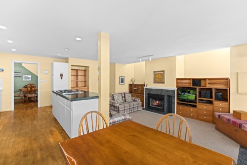 4367 15Th Avenue W, Vancouver, BC 