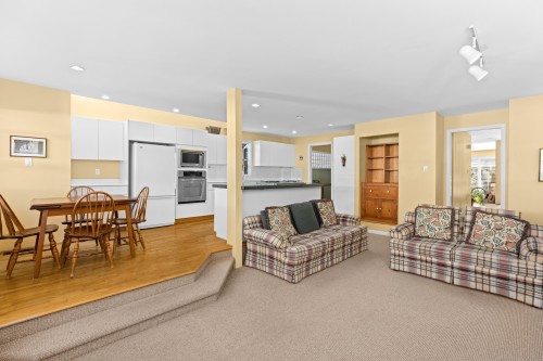 4367 15Th Avenue W, Vancouver, BC 