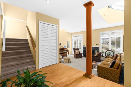 4367 15Th Avenue W, Vancouver, BC 