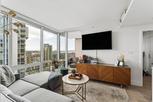 2104-680 Seylynn Crescent  North Vancouver, BC V7J 0B5