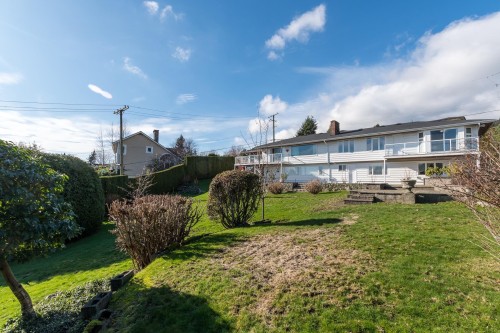 870 Farmleigh Road, West Vancouver, BC 