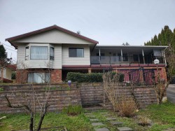 4669 Portland Street Burnaby, BC V5J 2P1