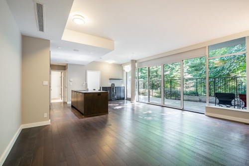 101-988 Keith Road, West Vancouver, BC 