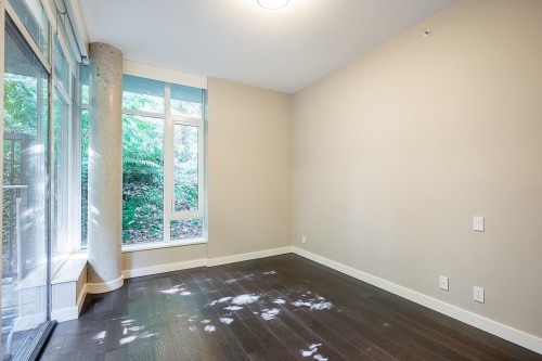 101-988 Keith Road, West Vancouver, BC 