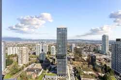 3303-6087 Wilson Avenue Burnaby, BC V5H 0M1