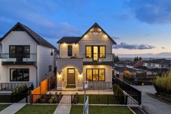 1-4432 Irmin Street Burnaby, BC V5J 1X7