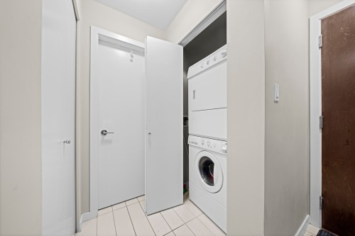 209-7337 Macpherson Avenue, Burnaby, BC 