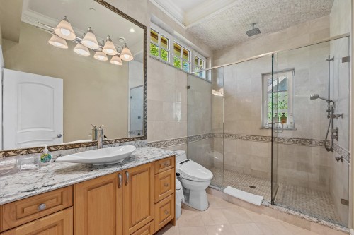 4042 34Th Avenue W, Vancouver, BC 