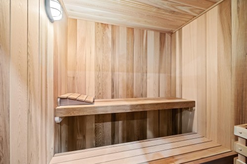 4042 34Th Avenue W, Vancouver, BC 