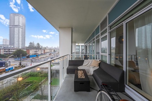 504-652 Whiting Way, Coquitlam, BC 