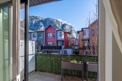 1361 Marinaside Place  Squamish, BC V8B 1A8