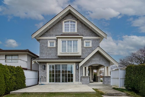 986 Renfrew Street, Vancouver, BC 