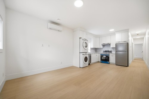1-6139 Ashworth Avenue, Burnaby, BC 
