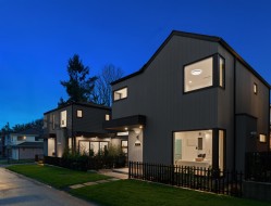 3670 Fleming Street  Vancouver, BC V5N 3V8