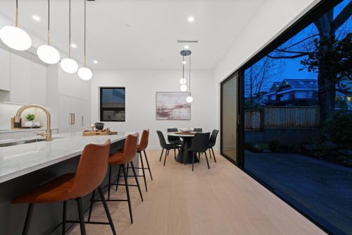 1605 21St Avenue E, Vancouver, BC 