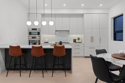1605 21St Avenue E, Vancouver, BC 