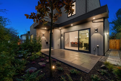 1605 21St Avenue E, Vancouver, BC 