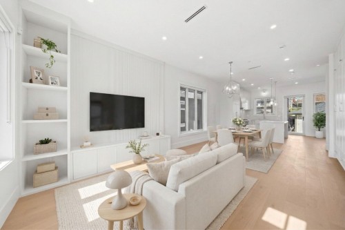 531 61St Avenue W, Vancouver, BC 