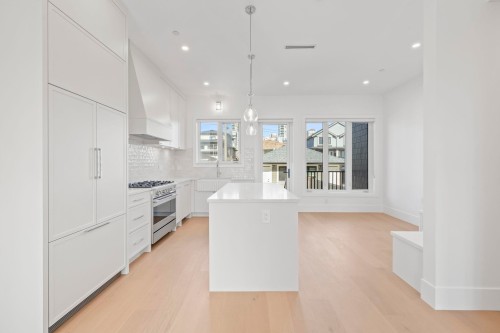 531 61St Avenue W, Vancouver, BC 