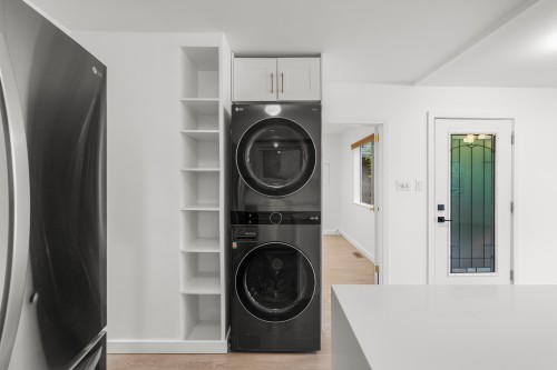 2641 5Th Avenue E, Vancouver, BC 