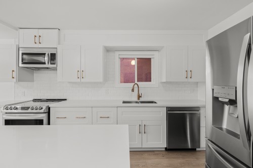 2641 5Th Avenue E, Vancouver, BC 