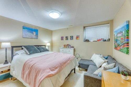 123 Maple Drive, Port Moody, BC 